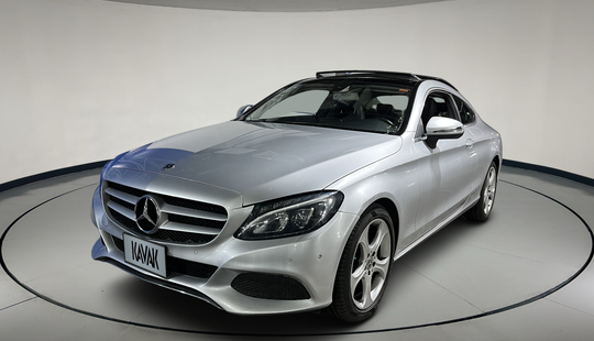 Mercedes Benz • Clase C