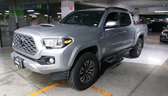 Toyota • Tacoma