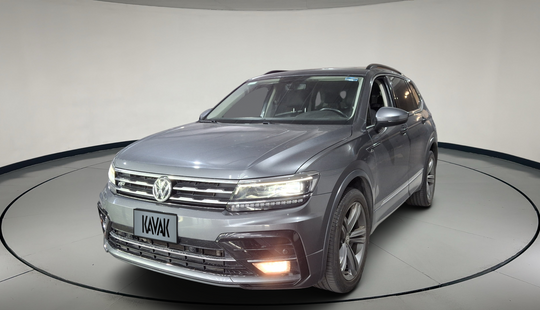 Volkswagen • Tiguan