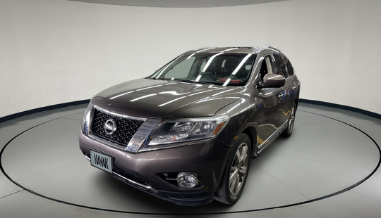 Nissan • Pathfinder
