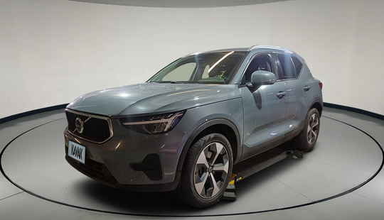 Volvo • XC40