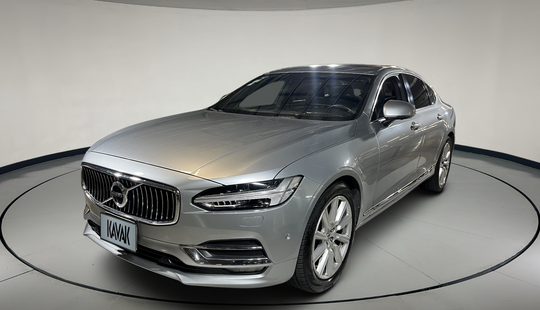 Volvo • S90