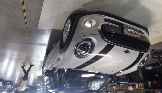 Mini • Cooper