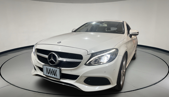 Mercedes Benz • Clase C