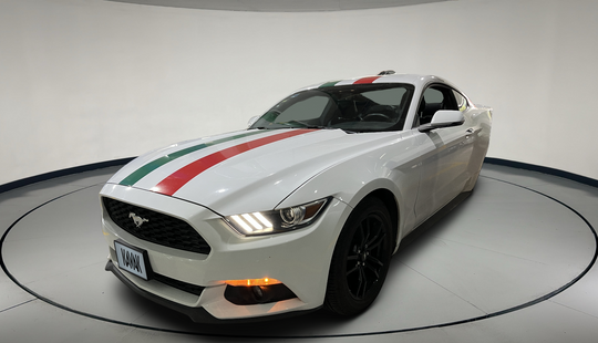 Ford • Mustang