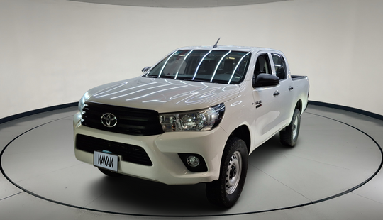 Toyota • Hilux