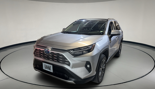 Toyota • RAV4
