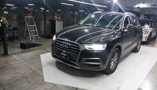 Audi • Q3