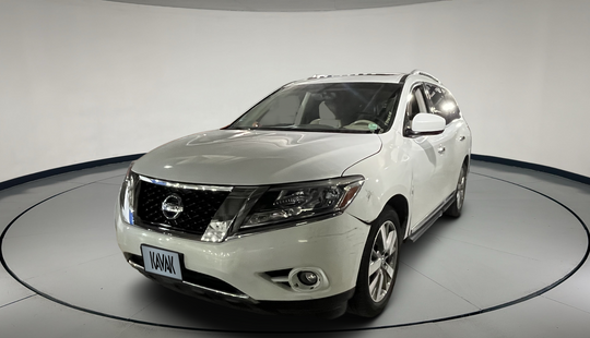 Nissan • Pathfinder