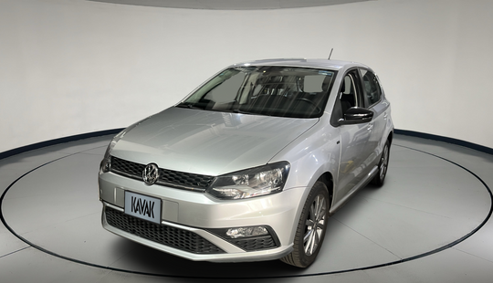 Volkswagen • Polo