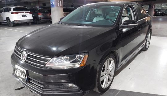 Volkswagen • Jetta