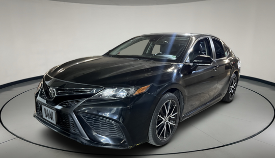 Toyota • Camry