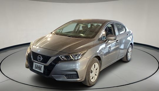 Nissan • Versa