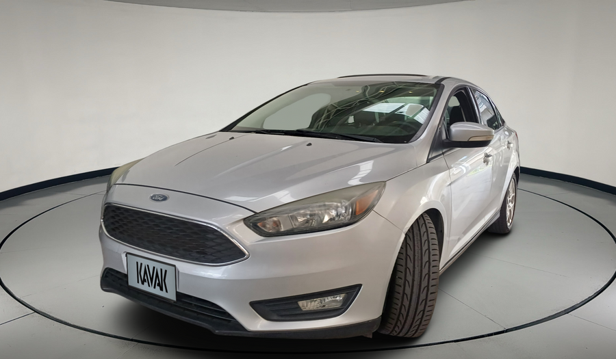 Ford Focus 2.0 SE APPEARENCE AT Sedan 2015