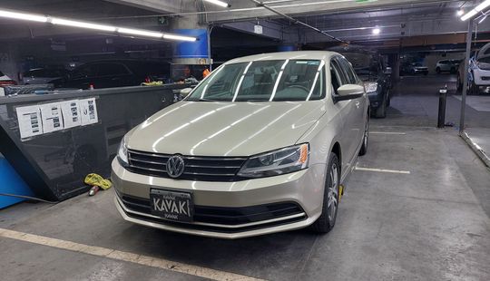 Volkswagen • Jetta