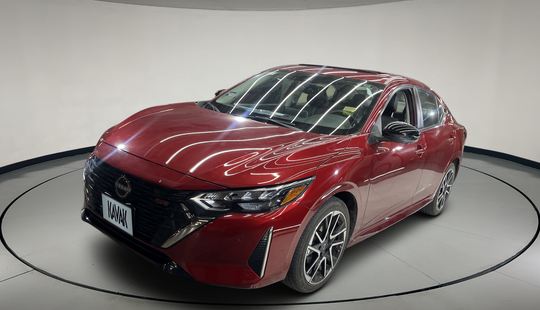 Nissan • Sentra