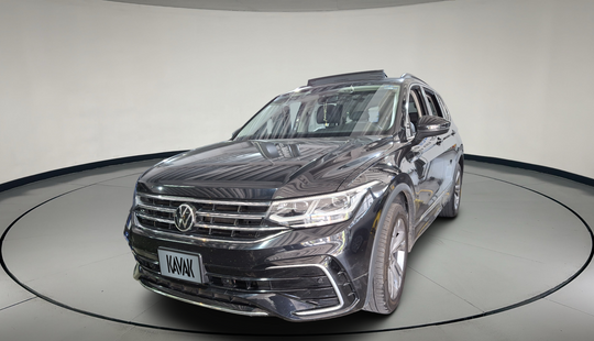 Volkswagen • Tiguan