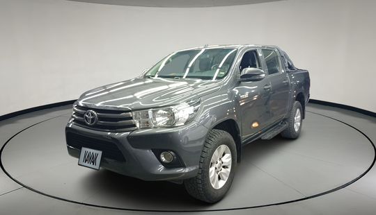 Toyota • Hilux