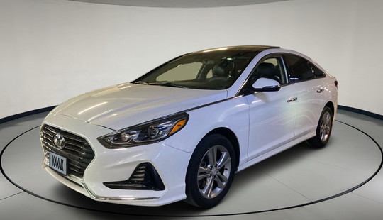 Hyundai • Sonata
