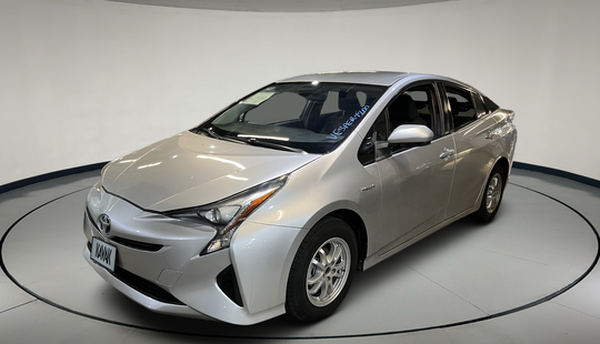 Toyota • Prius