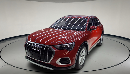 Audi • Q3