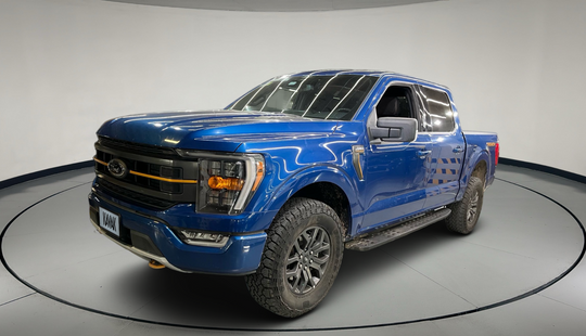 Ford • Lobo