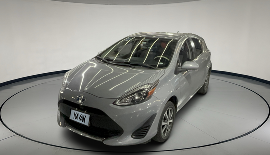 Toyota • Prius C