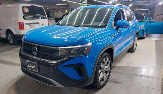 Volkswagen • Taos