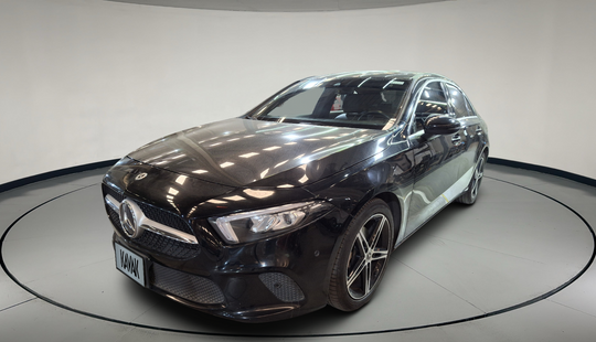 Mercedes Benz • Clase A