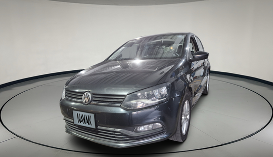 Volkswagen • Polo