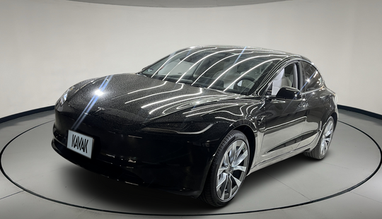 Tesla • Model 3