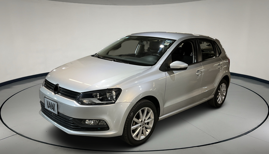 Volkswagen • Polo