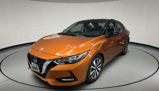 Nissan • Sentra