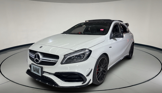 Mercedes Benz • Clase A