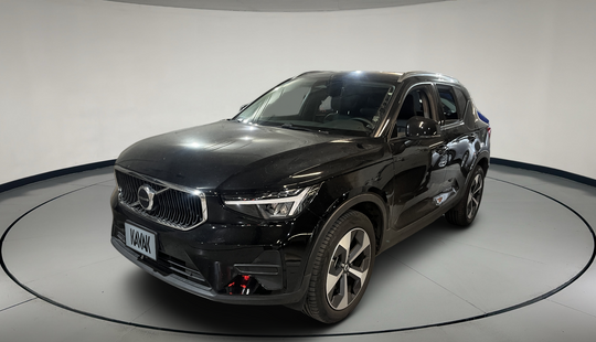 Volvo • XC40