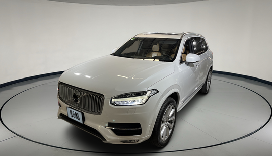 Volvo • XC90