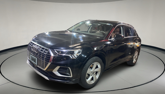 Audi • Q3