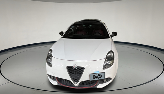 Alfa Romeo • Giulietta