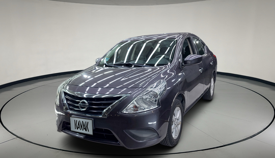 Nissan • Versa