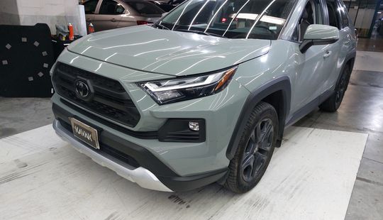 Toyota • RAV4