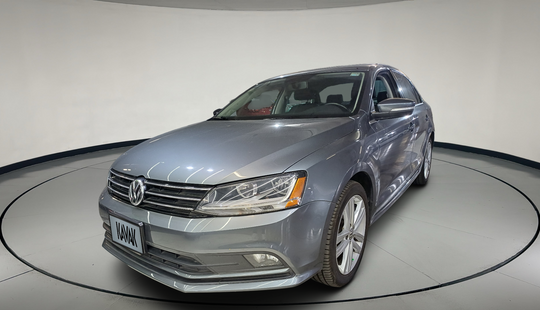 Volkswagen • Jetta