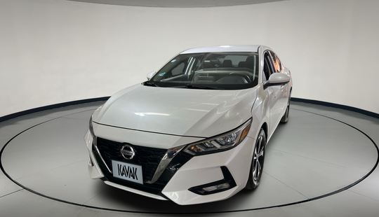 Nissan • Sentra