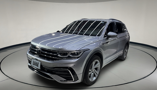 Volkswagen • Tiguan