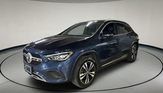 Mercedes Benz • Clase GLA