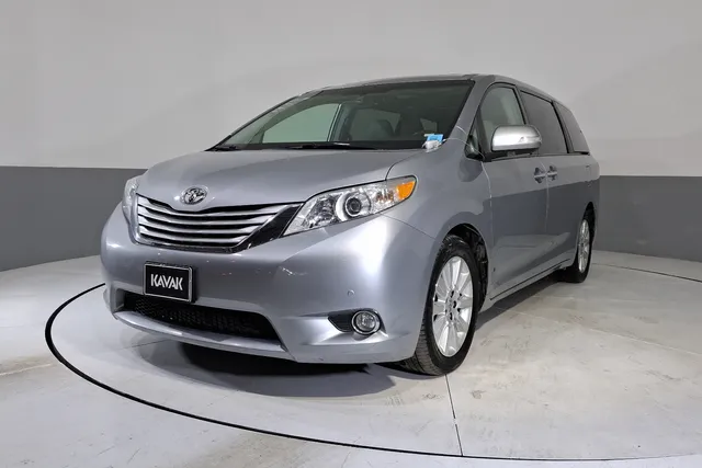 Toyota · Sienna