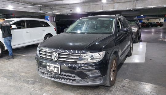 Volkswagen • Tiguan