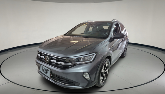 2022 • 42,150 km • Automático