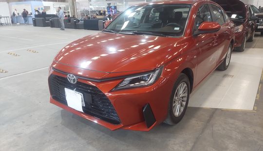 Toyota • Yaris