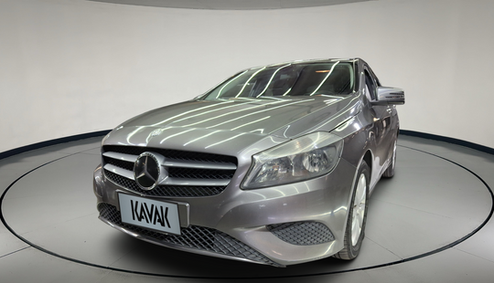 2020 • 80,000 km • Automático