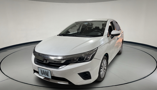 2021 • 63,942 km • Automático